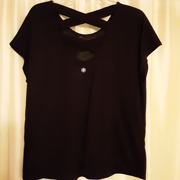 Gaiam Black Cris Cross Shirt - Picture 4 of 5